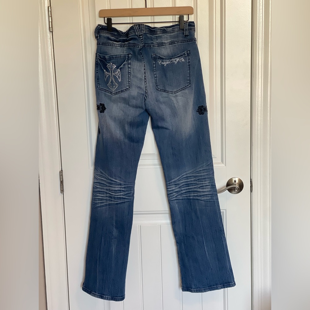 Women's Cowgirl Tuff Co. "Black Cross" Embroidered Denim - W.32 X L.33 - Picture 3 of 9